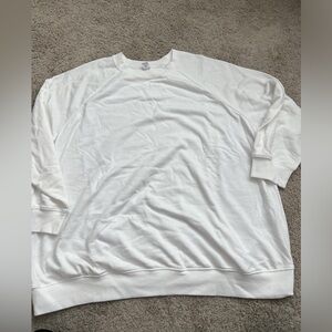 Old Navy white crewneck 2X BNWT